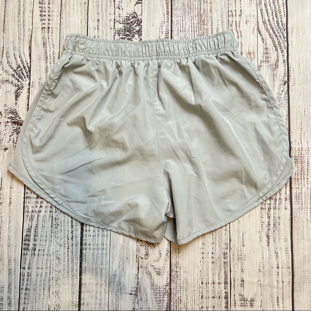 Nike Light Gray 3” Tempo Shorts. Size Small. - Picture 4 of 14